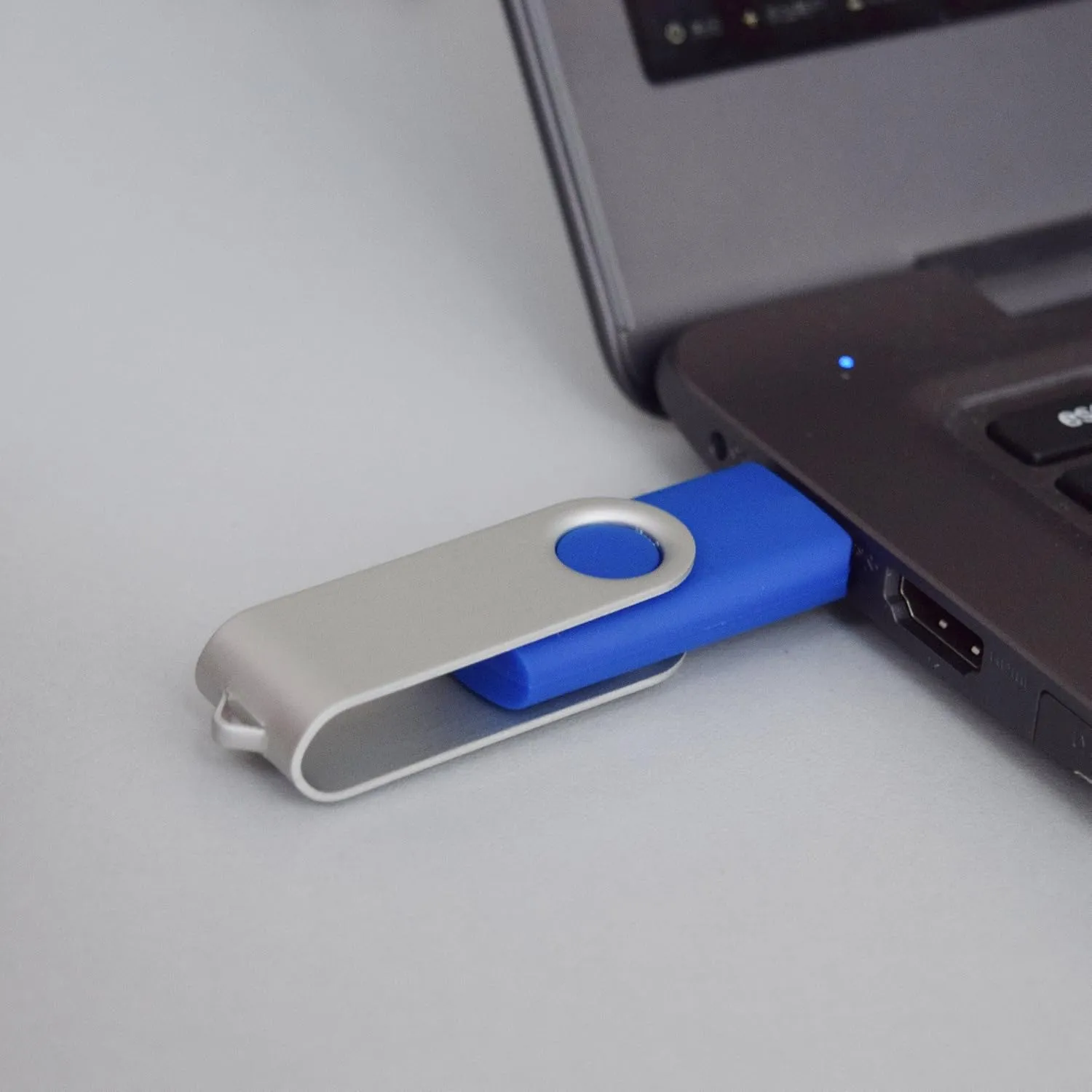 100 Pack 32GB USB Flash Drives Bulk 32GB Flash Drive 100 Pack USB2.0-Blue