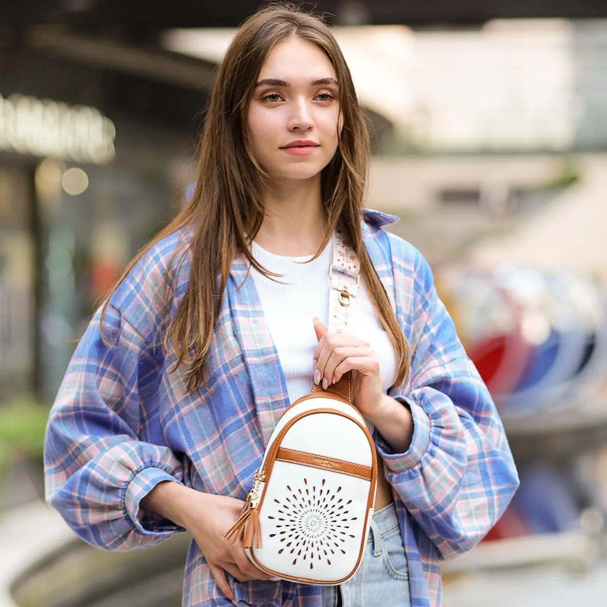APHISON Small Sling Bag Fanny Packs Cell Phone Purse Vegan Leather Crossbody Bags for Women Chest Bag with Adjustable Strap Green