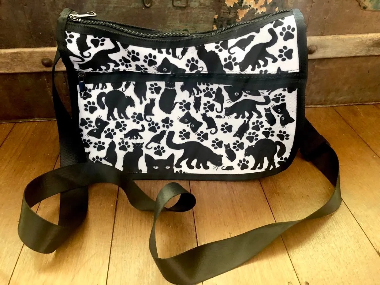 Black Cat - Crossbody Handbag