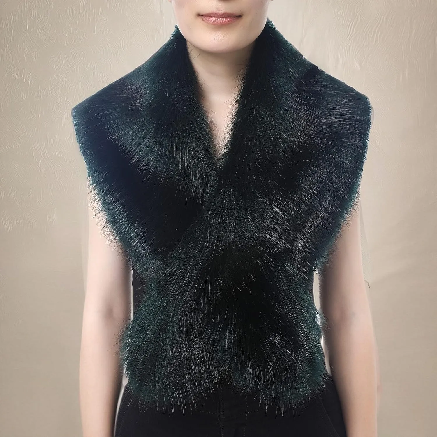Dikoaina Extra Large Women's Faux Fur Collar for Winter Coat