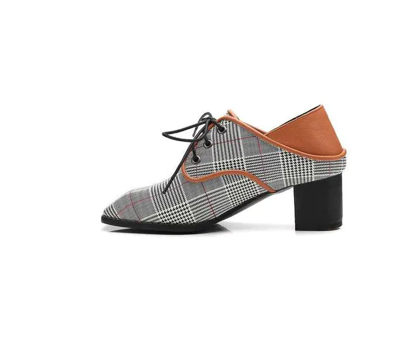 Feature-rich Chunk Vibrant Oxford