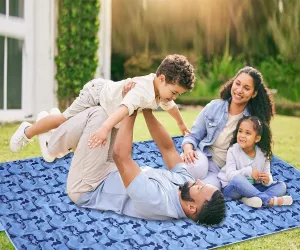 Hi Space Outdoor Picnic Blankets Waterproof Foldable Picnic Mat Extra Large Beach Blankets Sandproof Blanket for Beach Camping Grass Lawn Park, 80"x60", Blue Camouflage