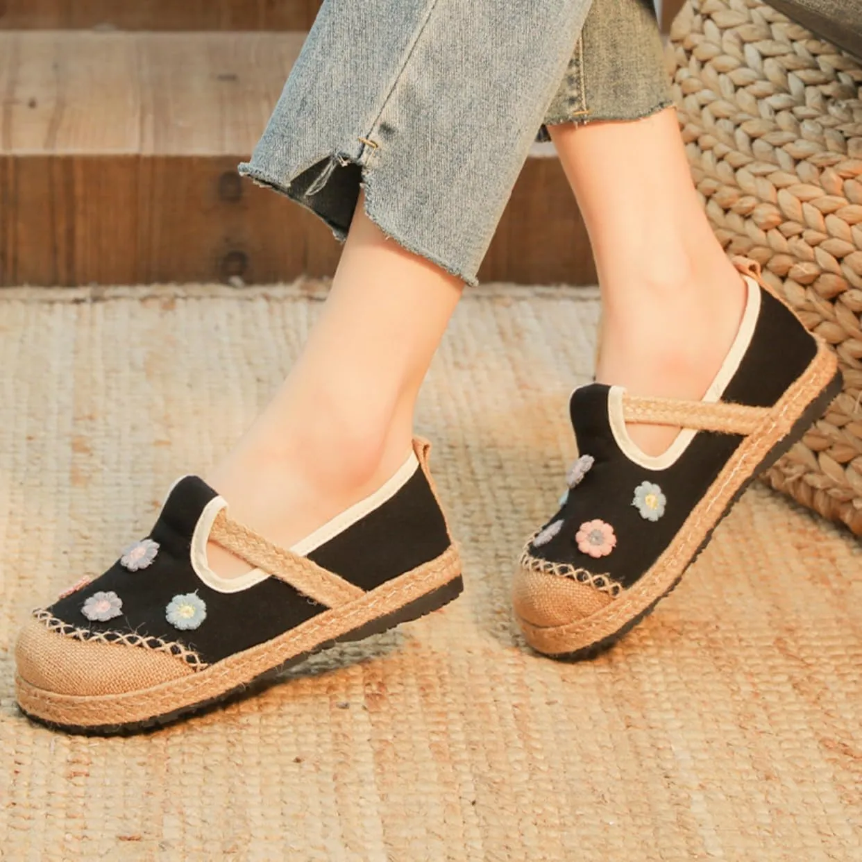 Micoklinlin Loafers for Women Espadrille Slip on Flat House Shoes Floral Embroidered Shoes Cotton Linen Sneakers Hiking Shoes