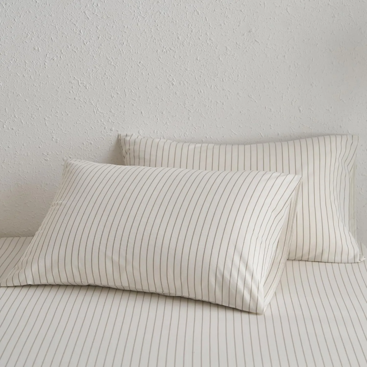 MooMee Bedding Pillowcases Striped Pack of 2 100% Washed Cotton Linen Like Textured Breathable Durable Soft Comfy (White Tannish Linen Grey Wide Stripes, King)