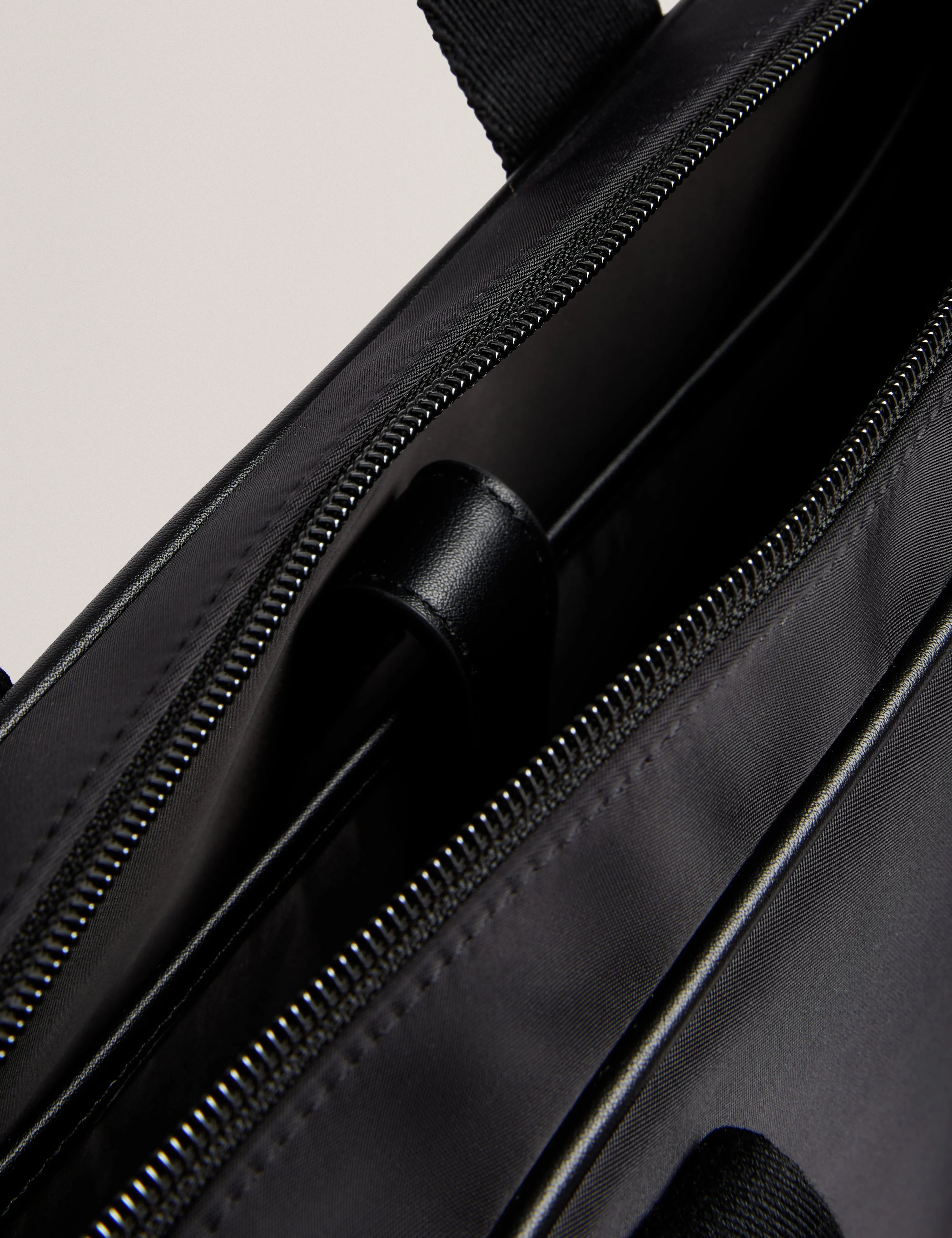 Noulan Nylon Tb Script Document Bag Black