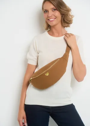 Plain zipped fanny pack with heart embroidery