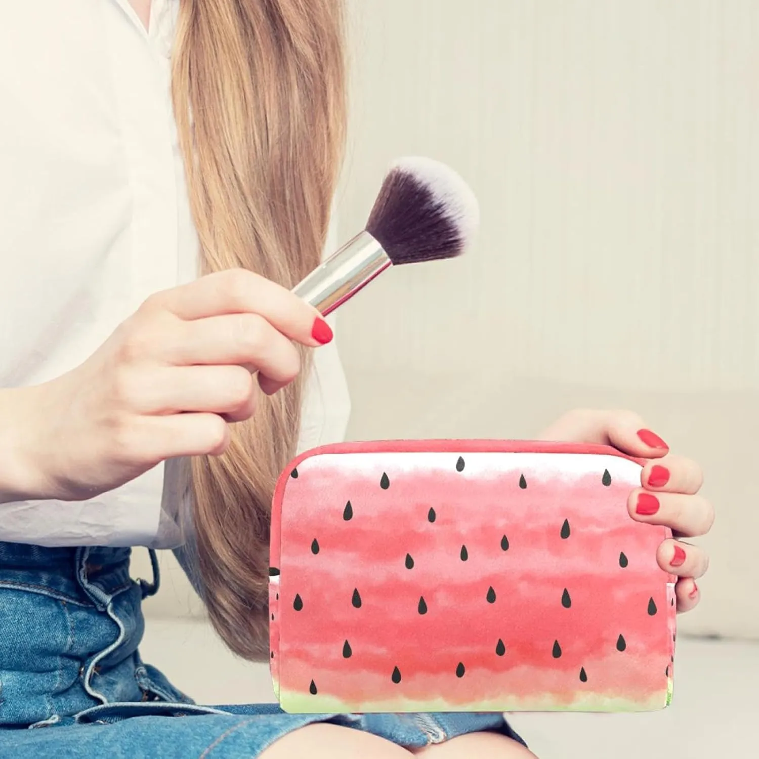Travel Makeup Bag for Women, Summer Red Watermelon Black Seeds Travel Cosmetic Bag Pencil Case Portable Makeup Pouch Toiletry Bag for Girls