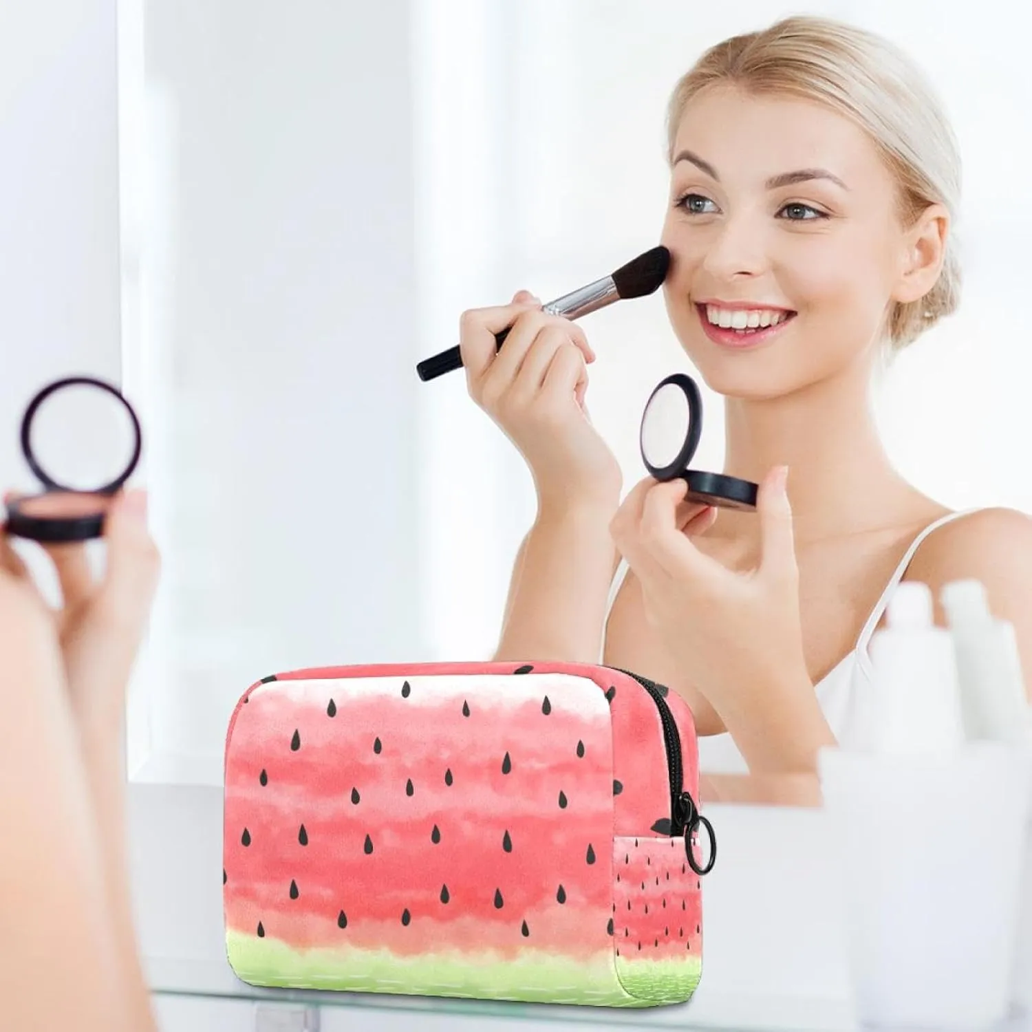 Travel Makeup Bag for Women, Summer Red Watermelon Black Seeds Travel Cosmetic Bag Pencil Case Portable Makeup Pouch Toiletry Bag for Girls
