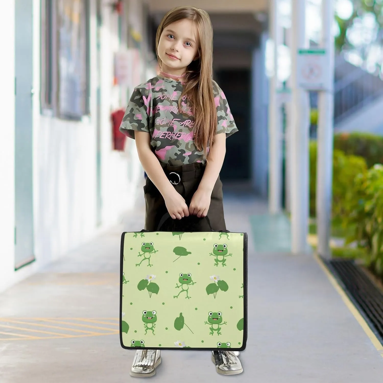 VKPSCHJ Zippered Binder Bag with Multi-Pocket,Waterproof 1.5 Inch 3 Ring Binder,Funny Green Flat Frogs Expanding File Folder with Shoulder Strap and Handle File Organizer for Office Travel