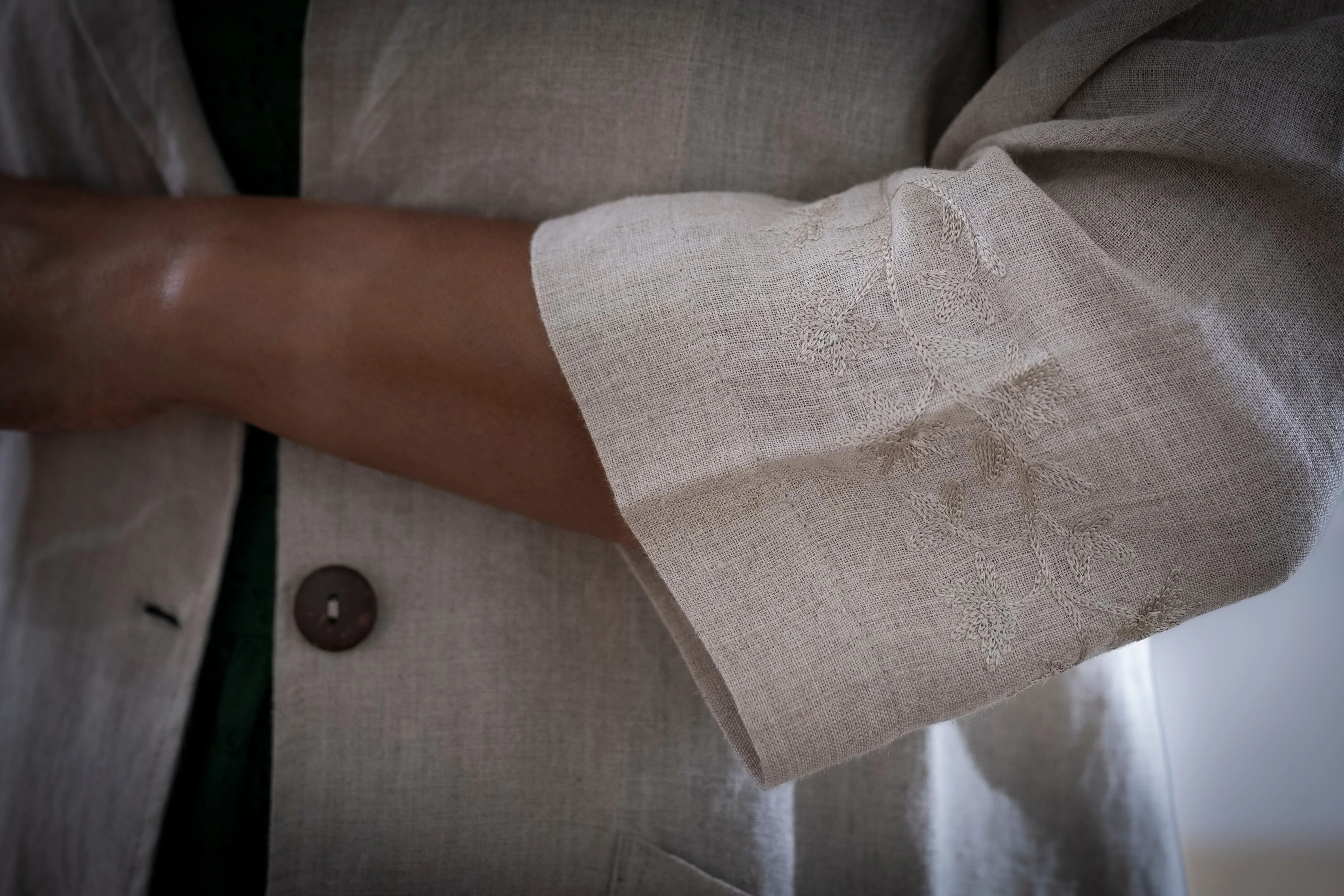 Whispering Sands linen trench