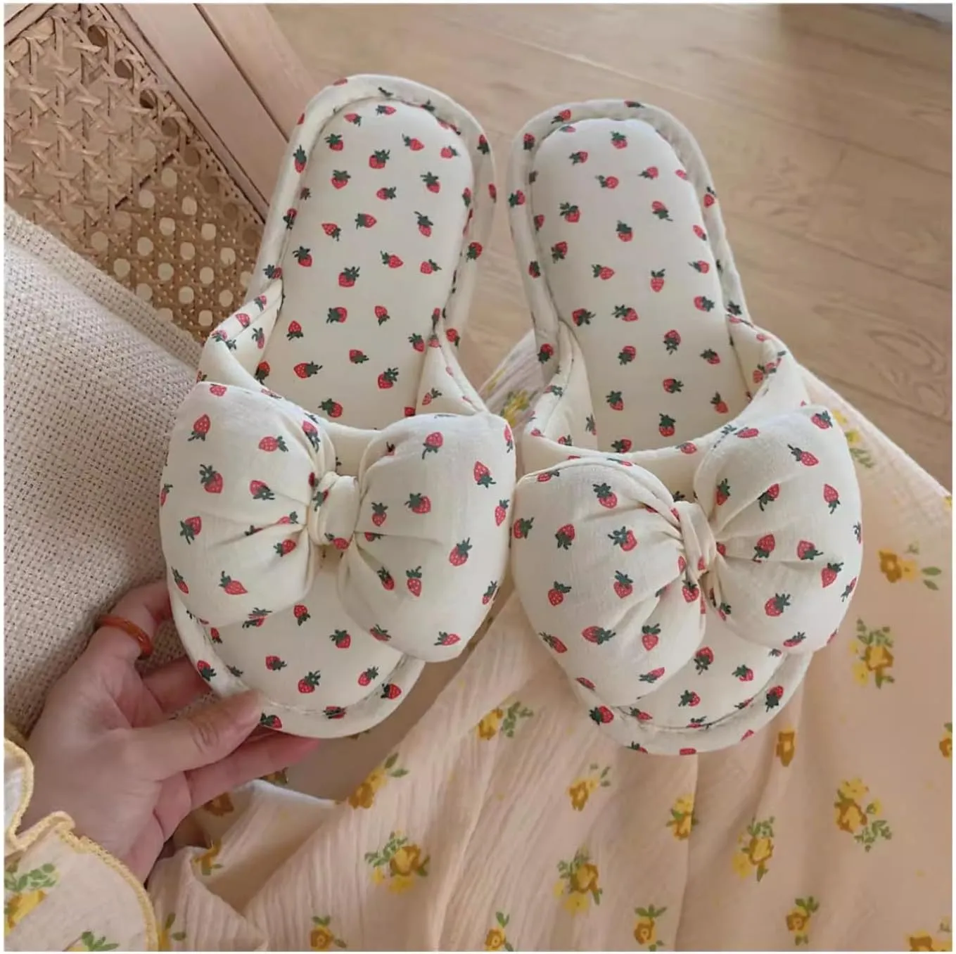 Women's Cute Polka Dot Bow Cotton Linen Indoor Summer Slippers Breathable House Slip-ons